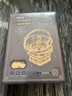 Mechanical music box self-assembly starry night